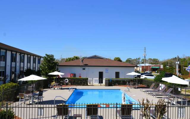 Americas Best Value Inn & Suites Foley Gulf Shores