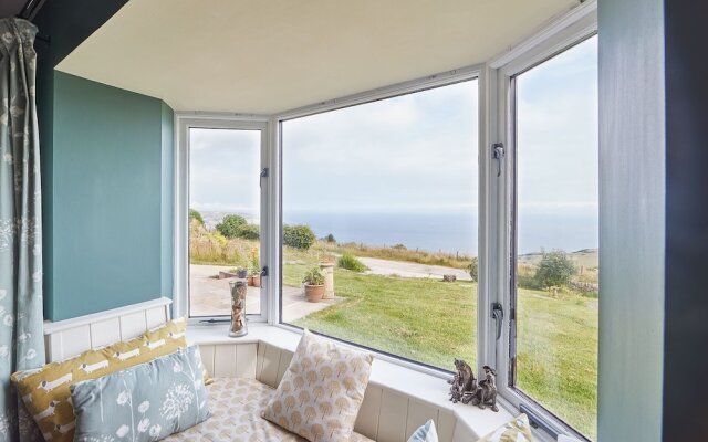 Host Stay Fairview House