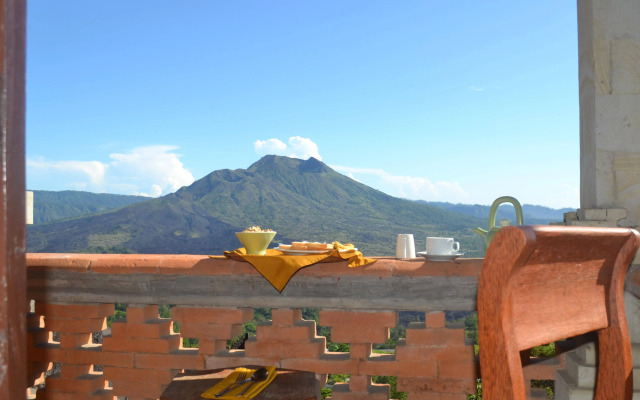 Kintamani Backpackers