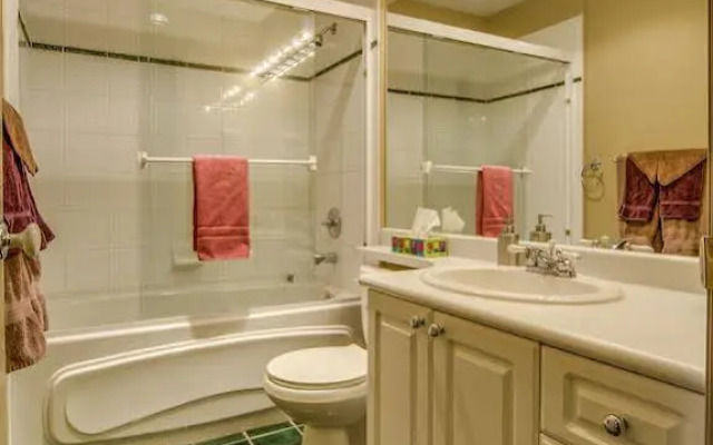 Town Plaza Suites by Golden Dreams
