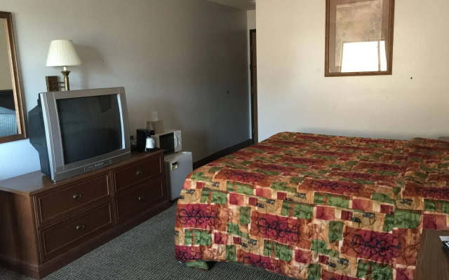 Super 8 by Wyndham Shenandoah