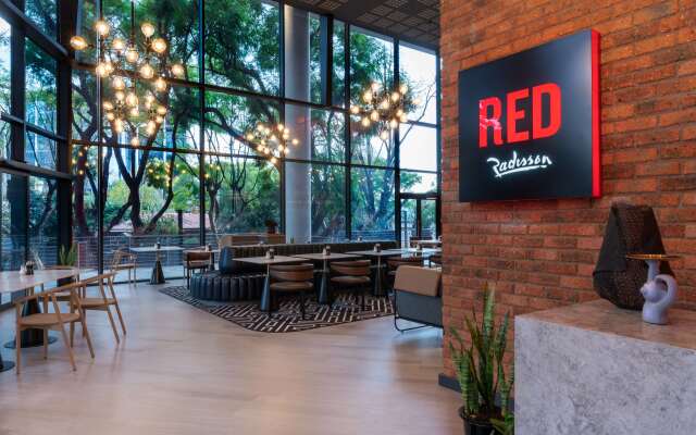 Radisson RED Hotel, Johannesburg Rosebank