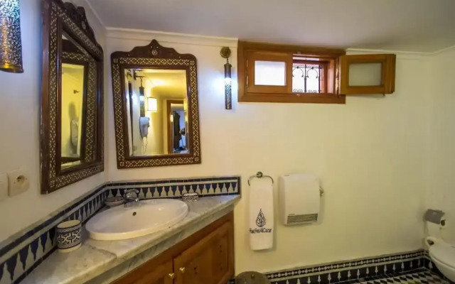 Room in B&B - Riad Authentic Palace & Spa - Suite Andalouse