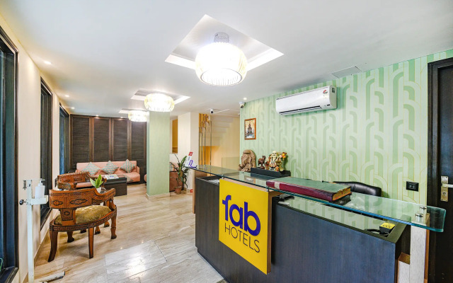 FabHotel Aashraye