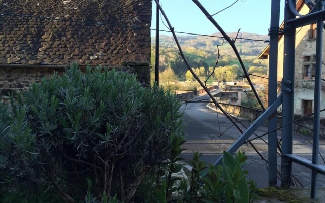 Au pont d'Olt - Chambre d'hôtes