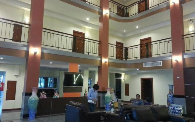 Suksomboon Hotel