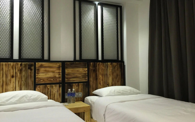 The Oikos Hotel