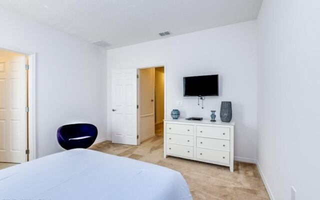 7013ows 14 Bed 14 Bedroom Home