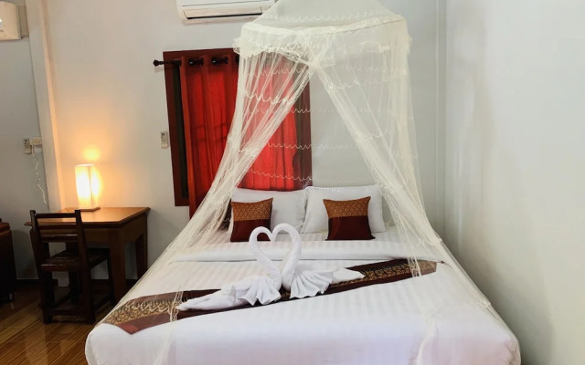 Palmthien Pool Villa Aonang