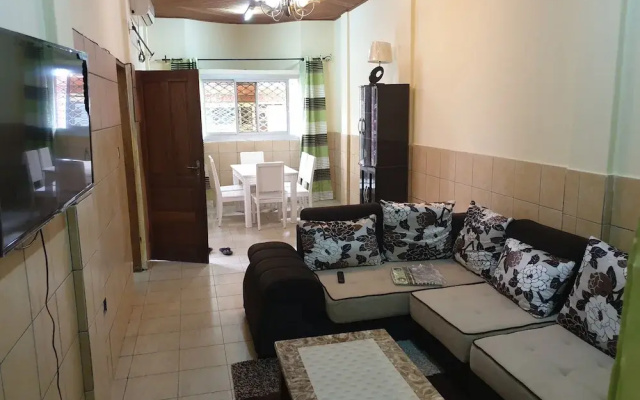 Makepe St Tropez Apartments - Orange Cam