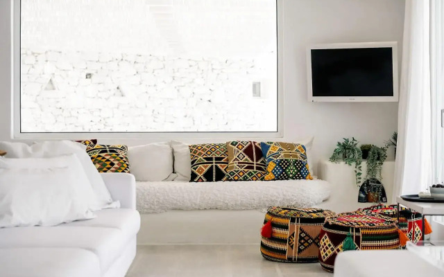 Villa Psarou - The Above Nammos Experience