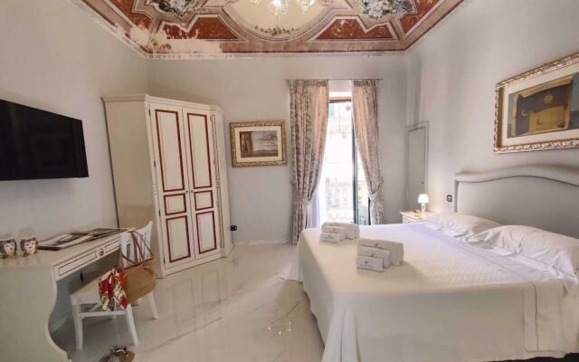 Lipari Suite