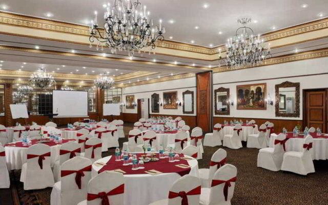Golden Palms Hotel And Spa