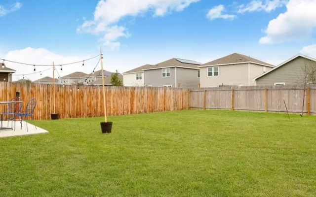 Rare Find Sleeps 13 Family Fun