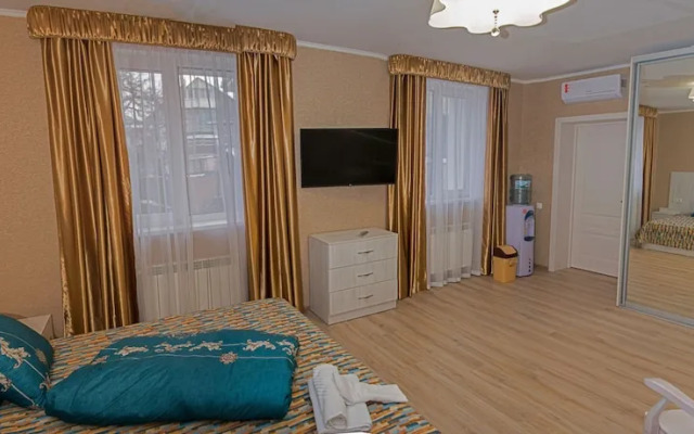 Tango in Glade Comfort Hotel