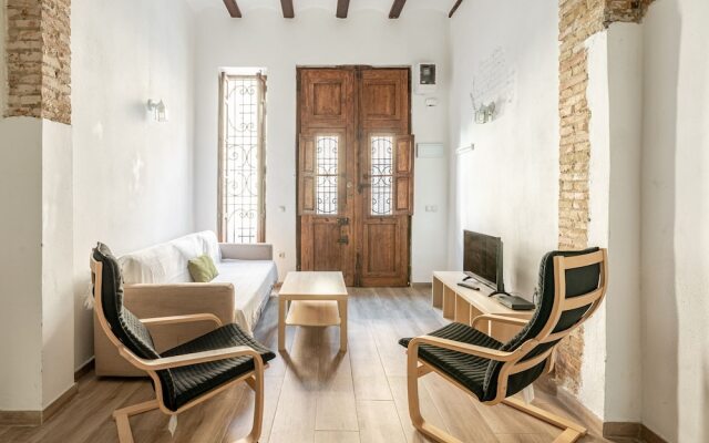Captivating Holiday Home in Valencia near Sea Beach