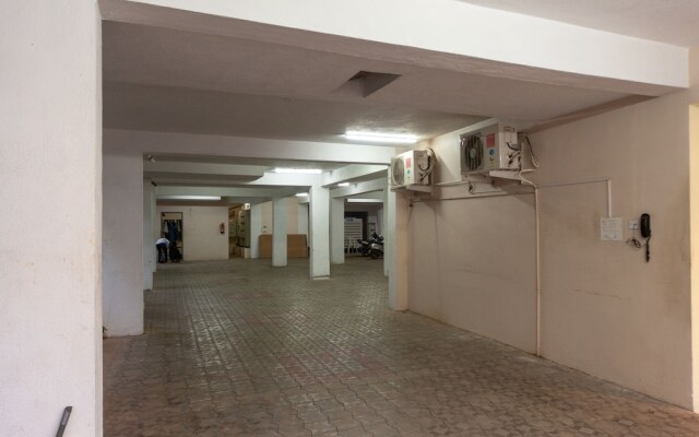 OYO 14872 Annamalai Residency