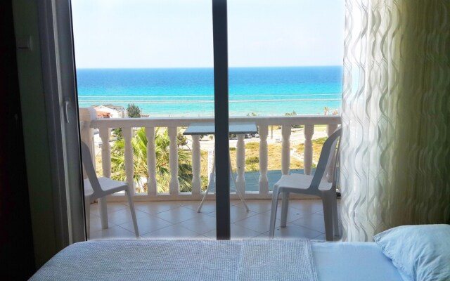 Deniz Otel
