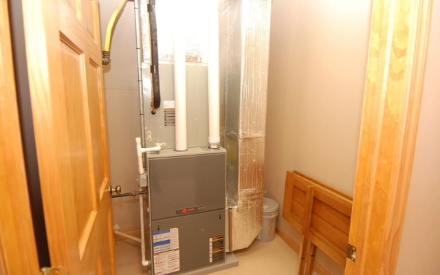 On-A-Whim - 5 Br Home