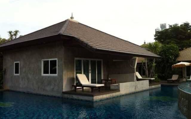 East Sea Paradise Hotel