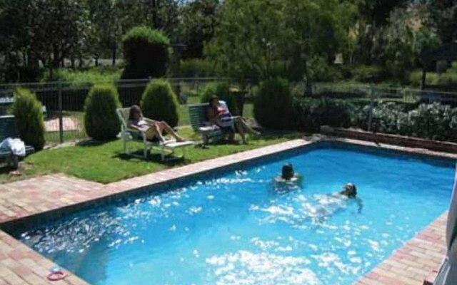 Aristocrat Waurnvale Motel