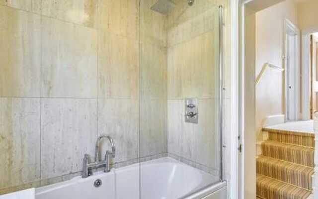 Host Stay Bellevue Road