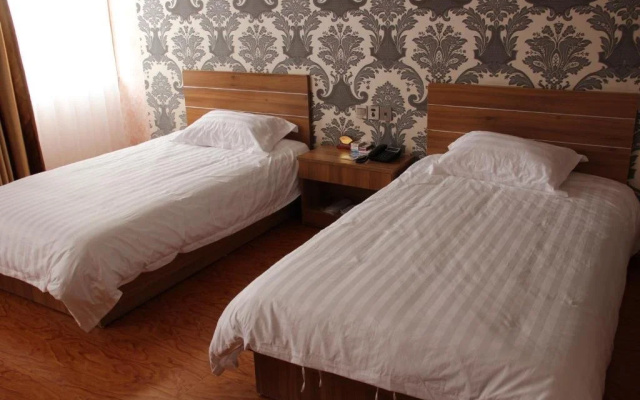 Qingdao Haoke 100 Business Hotel
