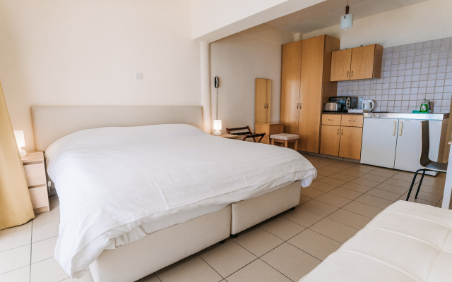 Vrachia Beach Hotel & Suites - Adults only