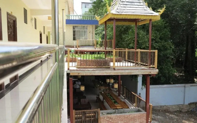 K2 International Youth Hostel