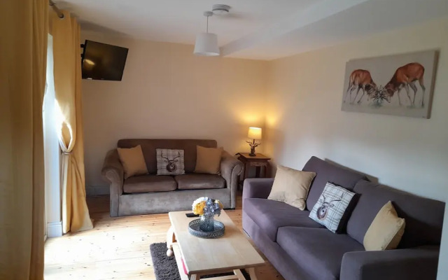 Delphi Cottage