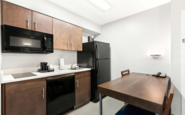 Hampton Inn & Suites Phoenix-Goodyear