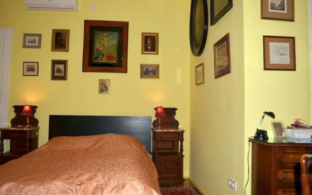 Central Market Apartment