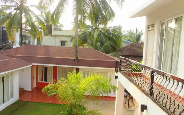 Paparazzi Resort