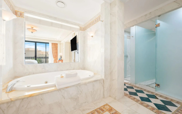 Imperial Hotel Gold Coast