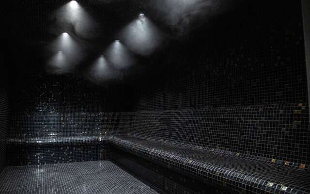 Best Western Premier Le Chapitre Hotel & Spa