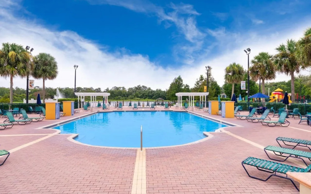 Enchanted Townhome Near Disney Parks 3Br