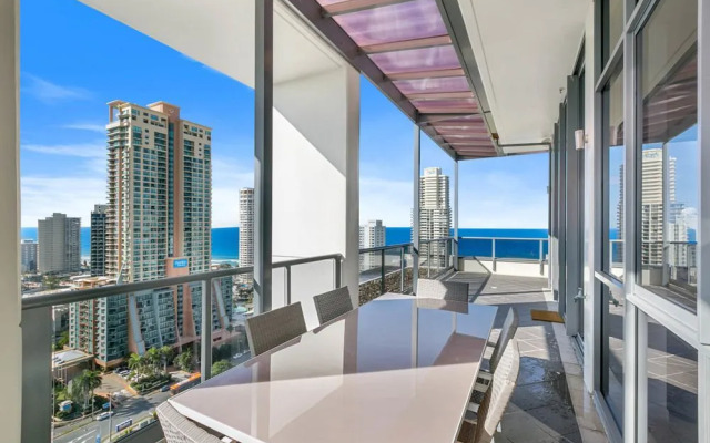 Surfers Paradise Penthouse