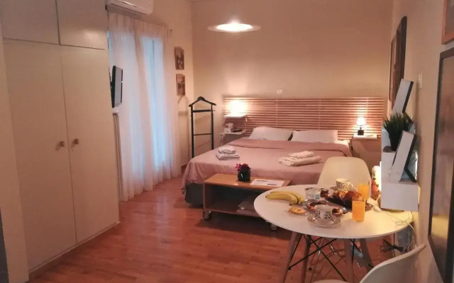 Koukaki ideal studio for 2