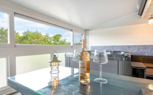 Ganghwa Giverny Spa Pension
