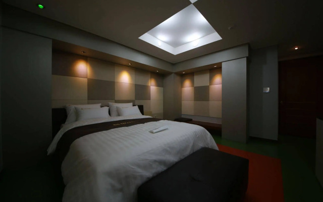 K Hotel