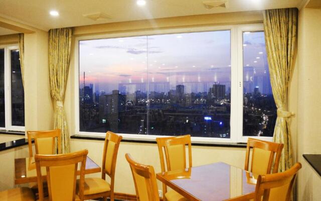 A25 Luxury Hotel