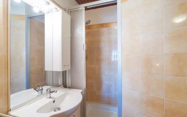 Stunning Apartment in Splitska With 1 Bedrooms and Wifi
