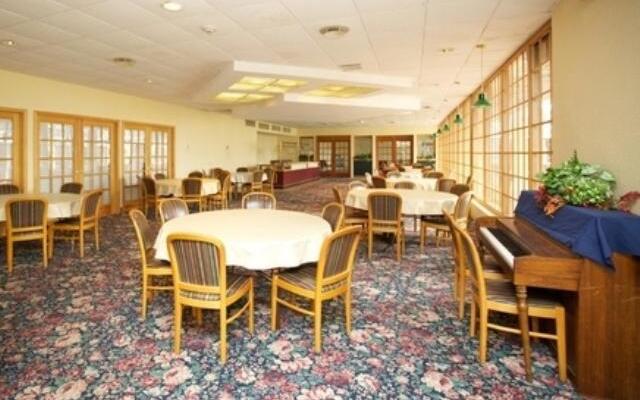 Super 8 Newport