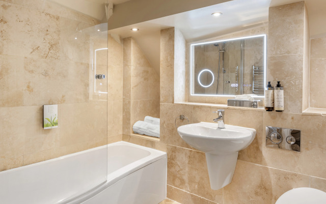 Woodford Bridge Country Club