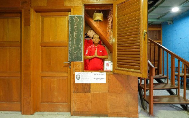 OYO 4016 Tan Jokteng Guest House