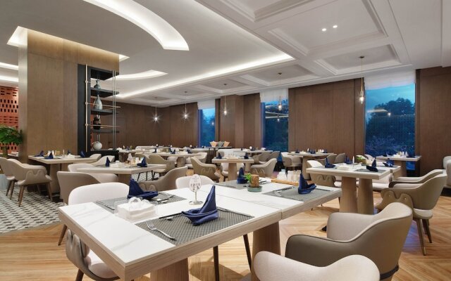 Crowne Plaza Dujiangyan by IHG