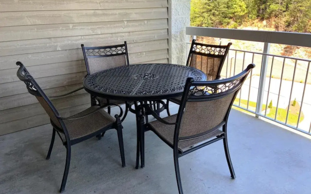 Whispering Pines 114