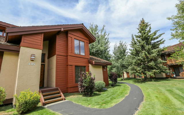 Snowcreek III #415 Condo