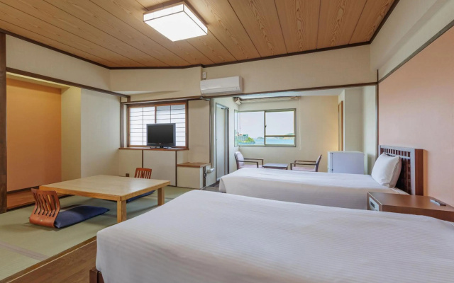 Wan Wan Paradise Toba – Guest Rooms – Toba