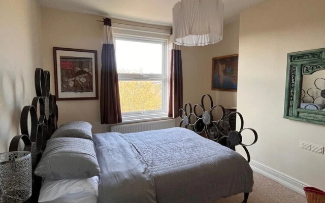 Apartmentsleeps2-seaside Escape--wifi-parking